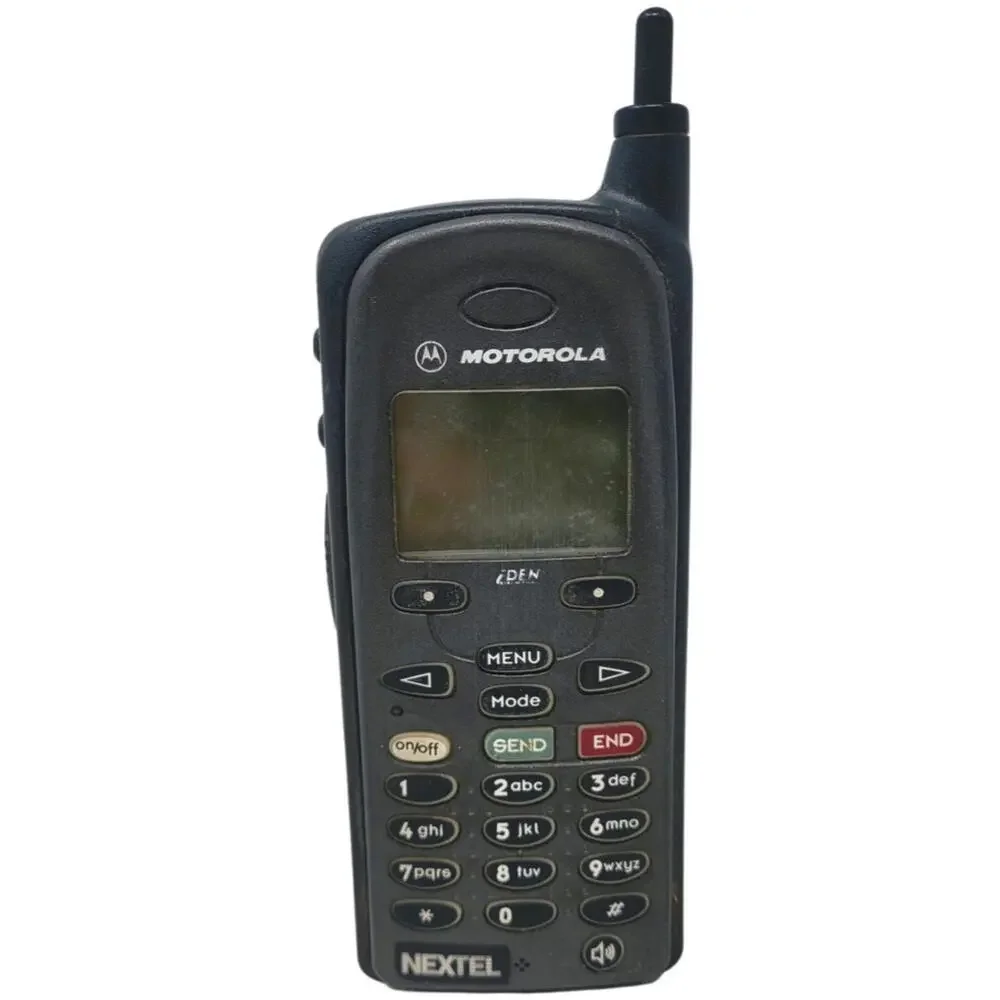 VINTAGE MOTOROLA NEXTEL MODEL IDEN I600 CELLPHONE collectors or movie prop